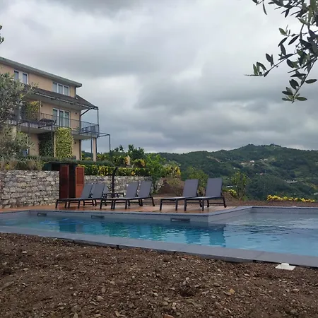 Podere Belvedere * מונליה